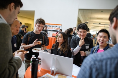 Students at the 2019 COS Advising Fair