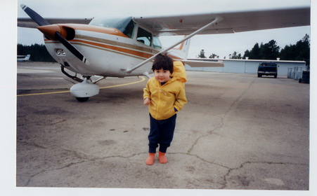 niaplane.jpg (39932 bytes)